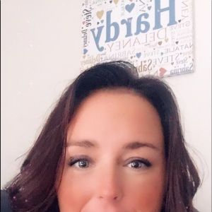 Meet your Posher, Sabrina